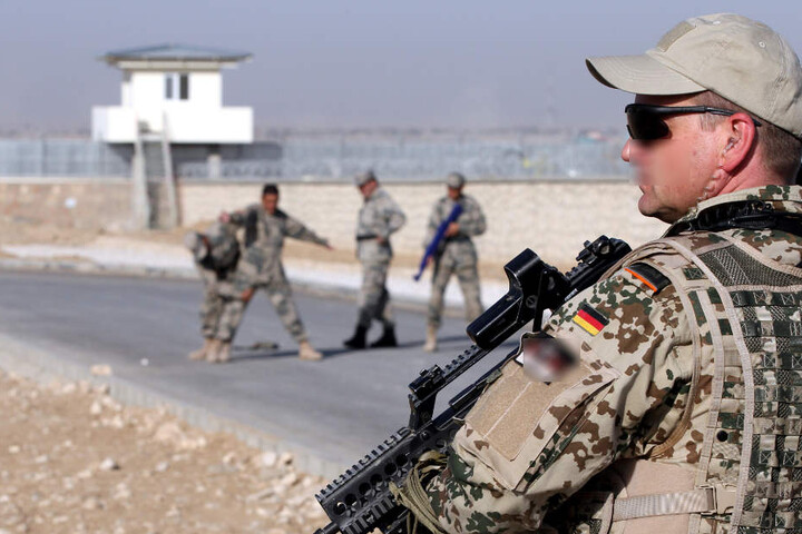 Auch in gefährlichen Einsatzgebieten wie Afghanistan oder Mali waren die Thüringer Soldaten 2017 im Einsatz. (Symbolbild)