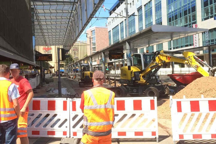 Auch auf der Baustelle an der Zentralhaltestelle ruht die Arbeit.