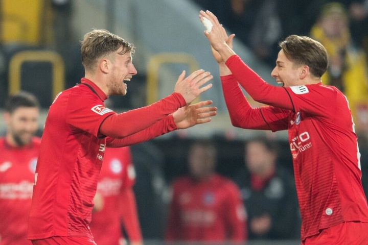 Nach dem Sieg war die Freude bei den Arminen groß.