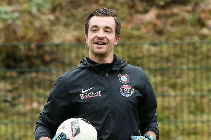 Martin Männel: „Der erste Eindruck war super.Der Trainer ist direkt in die Spielvorbereitung für Karlsruhe eingestiegen. Er hat Szenen aus Spielen des KSC gezeigt und welche von unserem in Bielefeld. Da war kein langes Drumherumreden.“