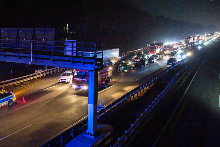 Es bildete sich ein langer Stau auf der Autobahn 3.