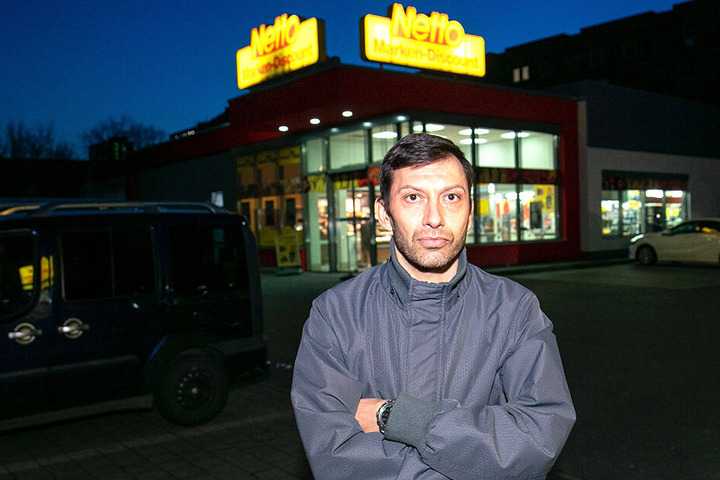 Während er einkaufte, klauten Diebe Sebastian Runge (42) den Beetle vom Parkplatz weg.