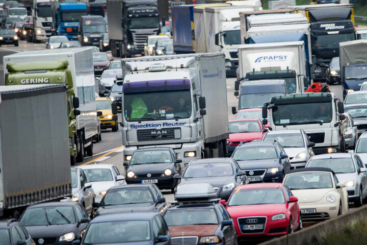 Dieselfahrverbote sorgt für Ärger bei den Autofahrern. (Symbolbild)