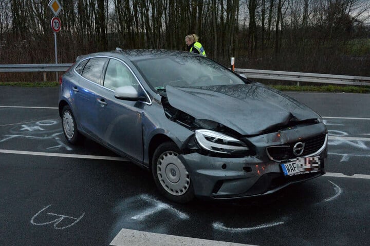 Die 54-jährige Autofahrerin wurde leicht verletzt.