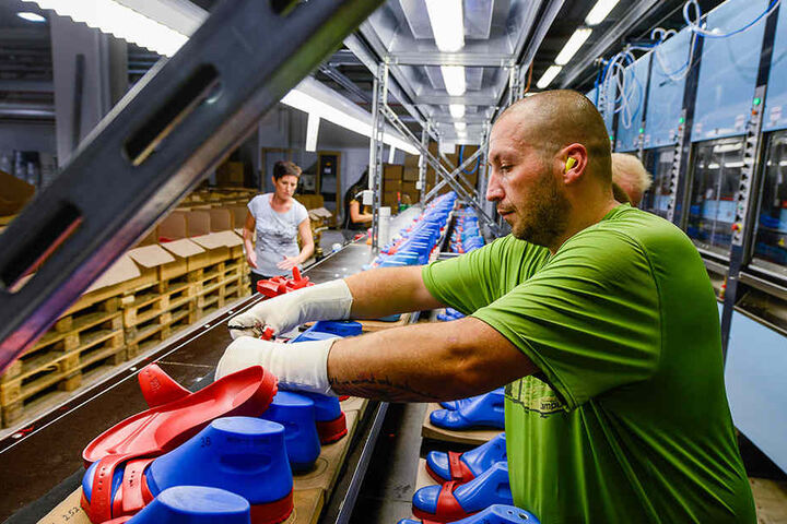 Auch ein Investor in Sachsen: Der Schuhhersteller Birkenstock baut seinen
Görlitzer Standort weiter aus.