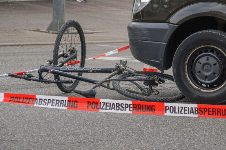 Auslöser des Streits war ein Unfall zwischen dem Fahrrad-Fahrer und dem Transporter.