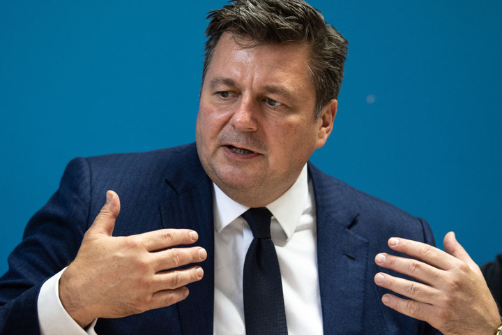 Laut Innensenator Andreas Geisel (SPD) gehe es dabei jedoch nicht um politische Gründe.