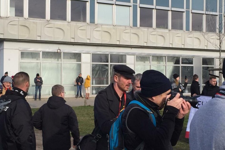 Der "Volkslehrer" Nikolai Nerling (39).