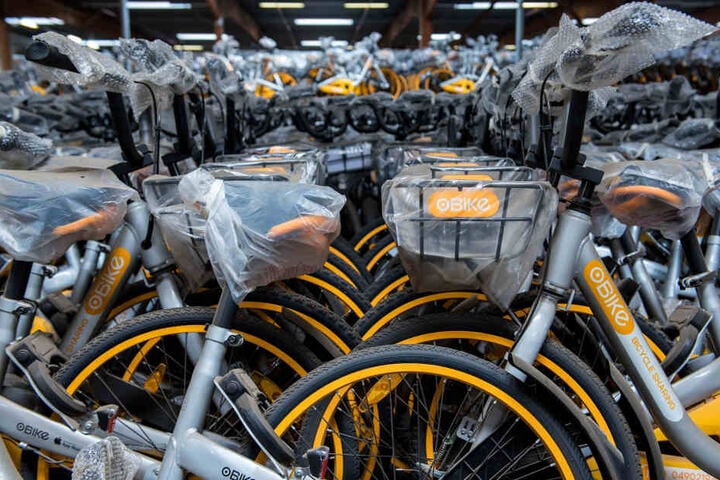 Wer die Obikes zur einem Fahrradhändler in München bringt, bekommt eine "Aufräumprämie". (Archivbild)