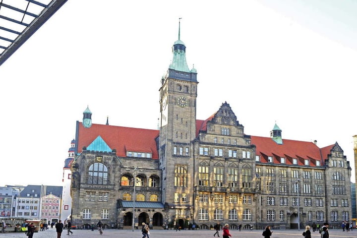 Das Chemnitzer Rathaus macht jetzt auch Feuer, um 2025 den Titel tragen zu dürfen.