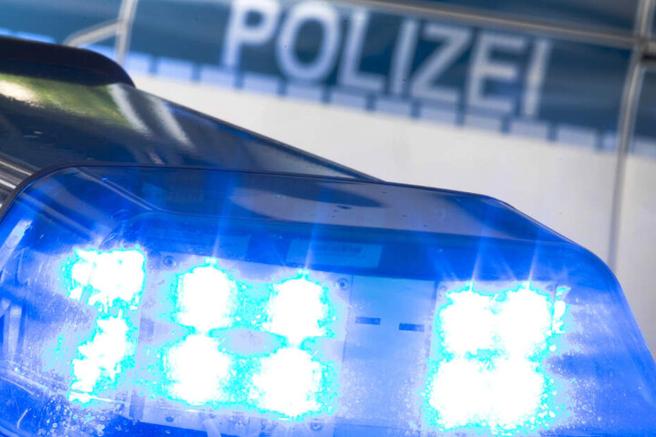 Die Polizei sucht nach der vermissten Schülerin.