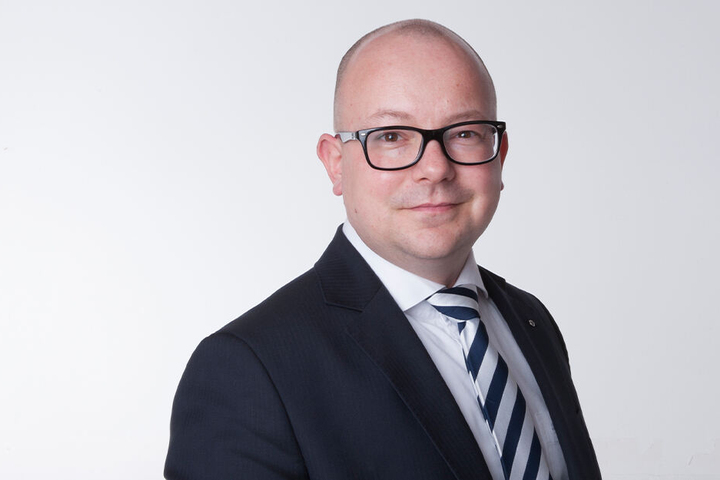 Der Chemnitzer Bundestagsabgeordnete Frank Müller-Rosentritt (37) will FDP-Chef in Sachsen werden.