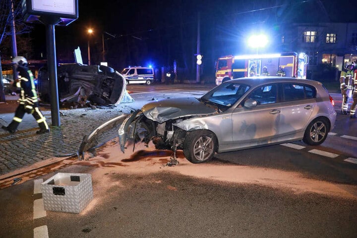 Der BMW-Fahrer hatte Glück. Er blieb unverletzt.