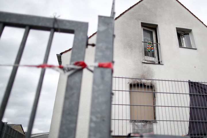 Die Ermittler forschen weiter nach der Ursache des schrecklichen Brandes in Nürnberg.