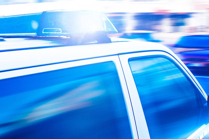 Die Polizei stellte schließlich fest, dass der Jugendliche unter Drogeneinfluss stand.