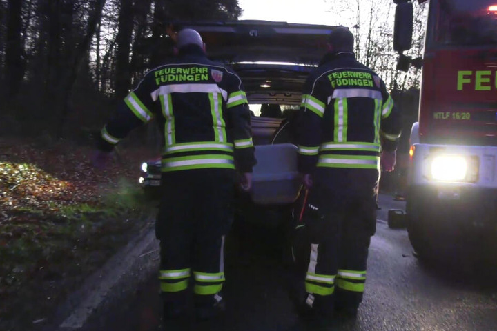 Der Fahrer des Wagens war auf der Stelle tot.