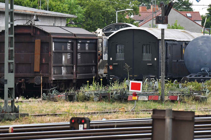 Das Foto zeigt die Güterwagons, bei denen sich das Unglück ereignete.