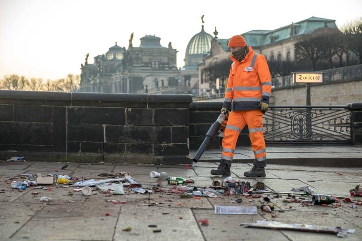 Allein in der Altstadt kommen 28 Tonnen Böllermüll zusammen.