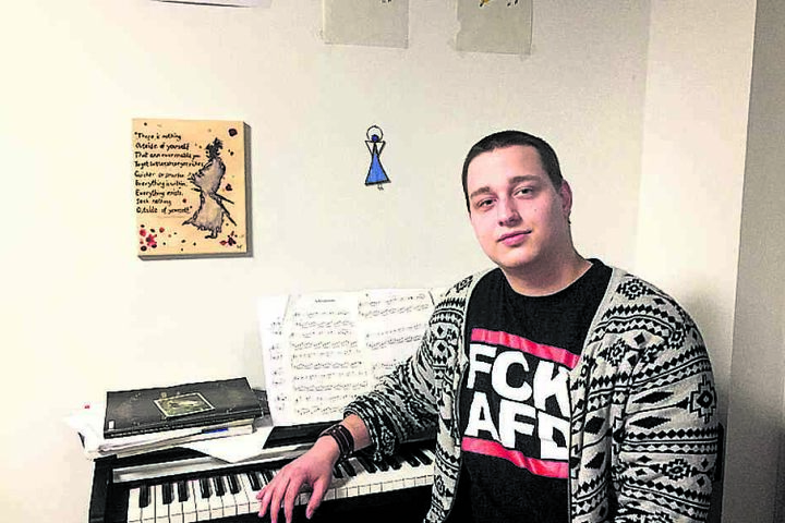 Erhebt im "Spiegel" schwere Vorwürfe gegen seinen Vater: Maximilian Maier (20).
