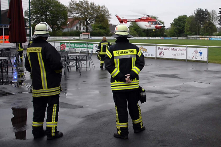 Gegen 21 Uhr brachte ein Rettungshubschrauber die Verletzte nach Dortmund.
