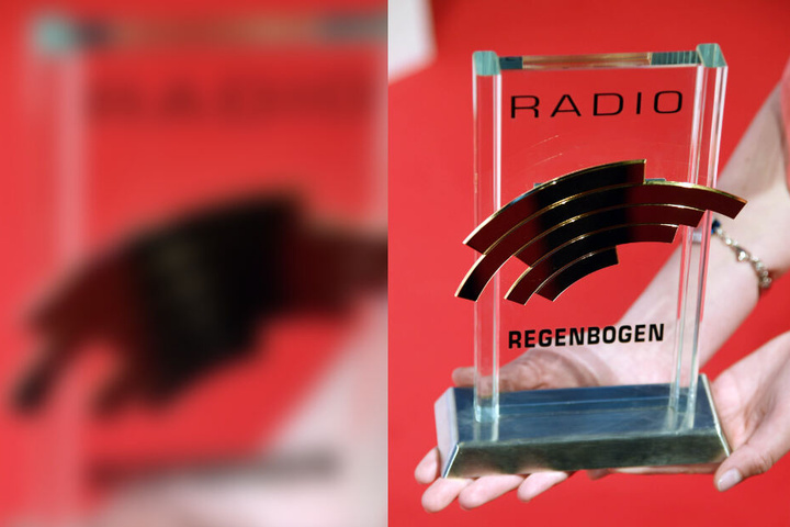 Ein Radio Regenbogen Award wird im Europapark Rust letztes Jahr vor der Verleihung gezeigt.