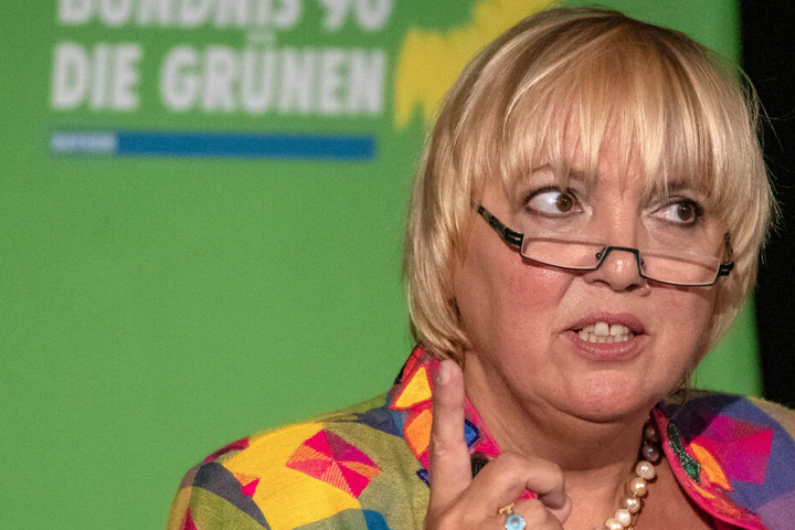Bundestagsvizepräsidentin Claudia Roth fand klare Worte für die Regierungsparteien.