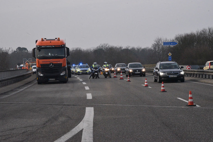 Die Auffahrt war dicht, der Verkehr musste umgeleitet werden.