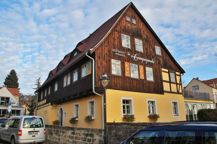In Loschwitz, nahe der Elbe, betrieb der Italiener das Ristorante & Pensione "La Campagnola".