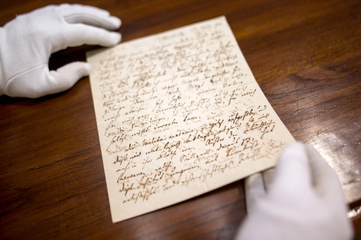 Dieser Brief von Friedrich Schiller könnte mehr als 20.000 Euro bringen.