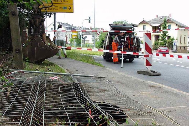 Immer wieder kommt es in Sachsen zu Absenkungen, hier 2003 in Dippoldiswalde (Glashütter Straße).