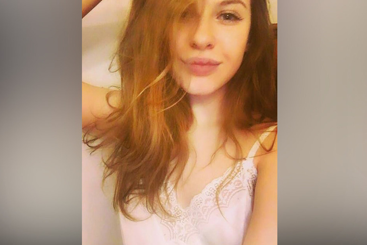 Ihrer Familie und ihren Freunden hat Ariana nichts von ihrem Vorhaben erzählt.