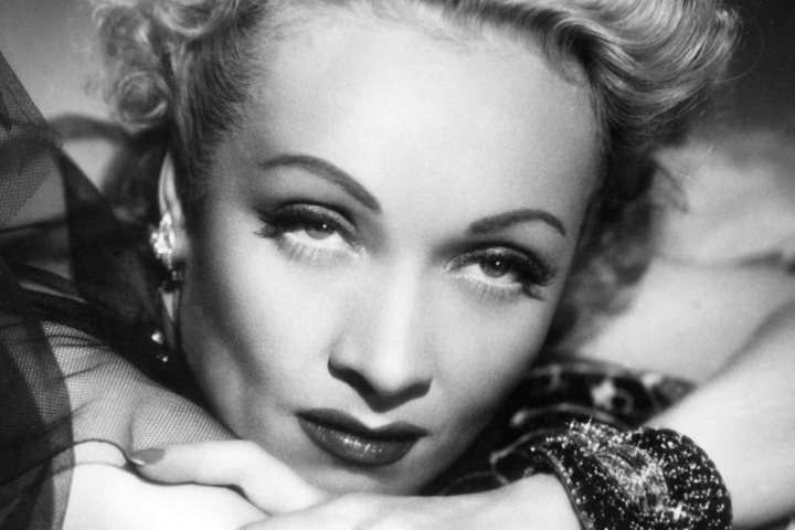 Marlene Dietrich galt in der Vorkriegszeit als Stilikone und wurde 1999 als eine der 25 größten weiblichen Leinwandlegenden aller Zeiten gekürt.