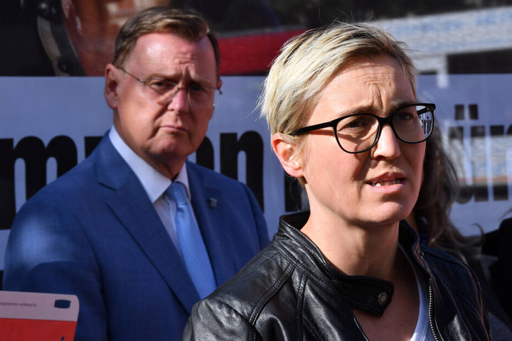 Susanne Hennig-Wellsow (li.) sollte mit den Plakaten unterstützt werden.