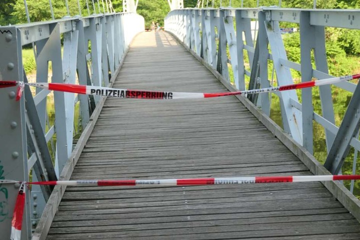 Die Hängebrücke in Grimma wurde gesperrt.