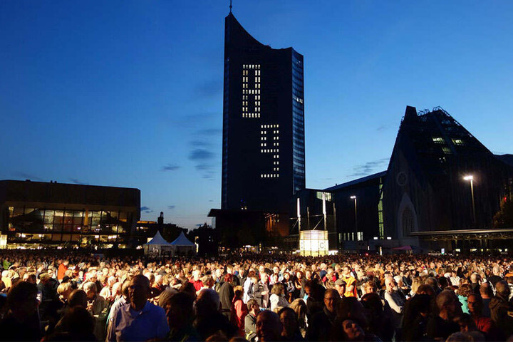 Das Leipziger Lichtfest erinnert an die Ereignisse der Friedlichen Revolution 1989.