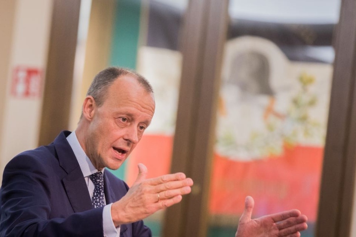 Friedrich Merz strebt eine Asyldebatte an und trifft damit vermehrt auf Gegenwind. (Archivbild)