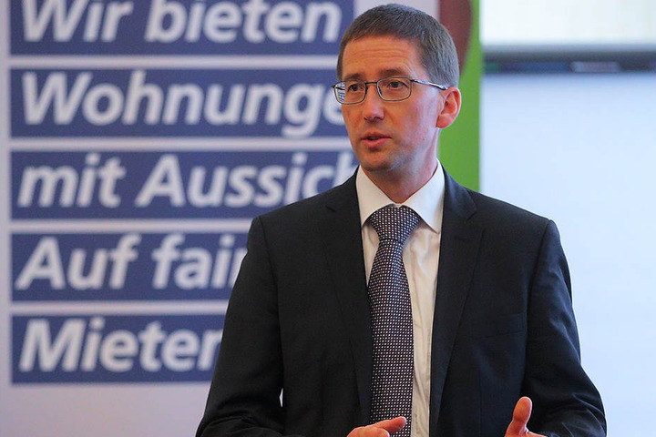 Der Chef der neuen Woba "WiD", Steffen Jäckel (48), soll weniger Geld bekommen als gehofft.