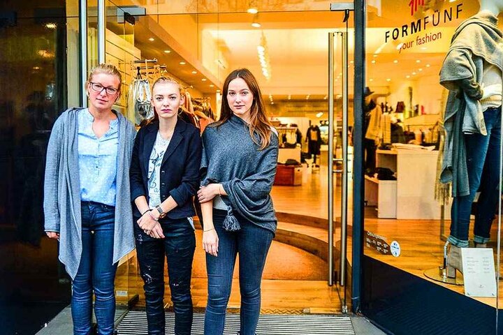Die Mitarbeiterinnen von "Form 5" am Niederwall waren am Samstag wegen der Demos quasi arbeitslos.