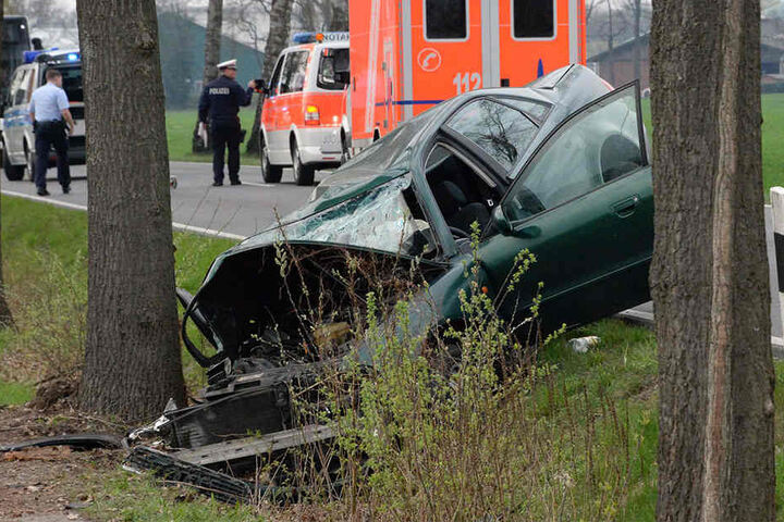 Die Polizei riegelte die Unfallstelle ab.
