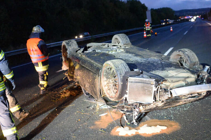 Der Porsche war auf dem Dach liegen geblieben.
