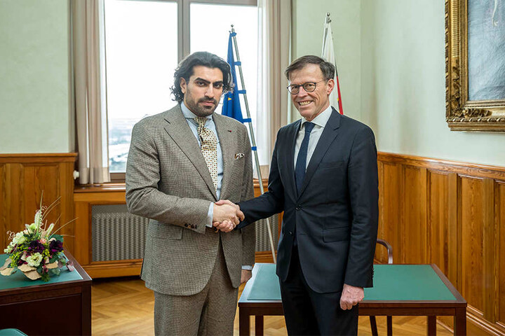 Matthias Rößler mit Prinz Saman Al Saud (Mitglied der saudischen Königsfamilie) anlässlich des SemperOpernballs in Dresden.