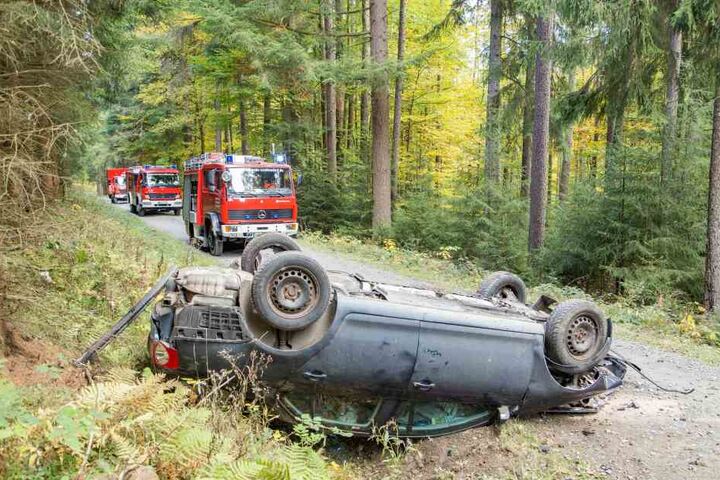 Der Fahrer war nicht mehr an der Unfallstelle anzutreffen.