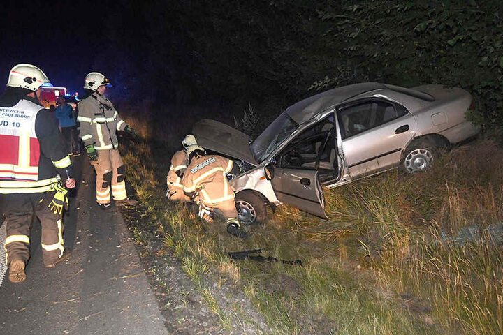 Alle vier, die im Auto saßen, wurden in ein Krankenhaus gebracht.