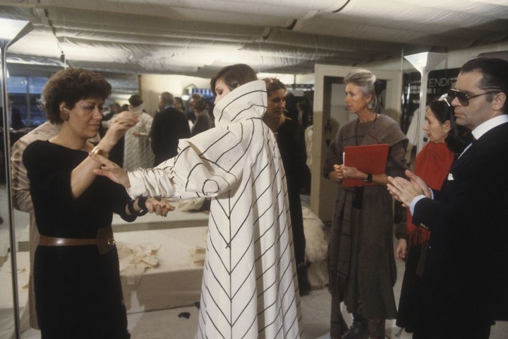 Fendi mit Karl Lagerfeld (rechts). Er war als Chefdesigner der Luxusmarke verpflichtet worden.