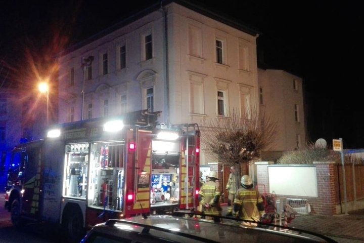 An Heiligabend musste ein Einfamilienhaus in Wurzen von der Feuerwehr evakuiert werden.