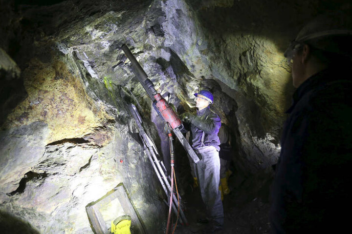 In Sachsen wird Bergbau-Nachwuchs gesucht: Seit der Wiedervereinigung ist die Zahl der Bergleute im Freistaat massiv zurückgegangen.