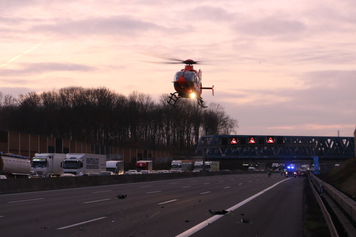 Ein Rettungshubschrauber war ebenfalls im Einsatz.