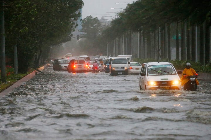 "Mangkhut" brachte starke Regenfälle, Sturm und in Küstengebieten Sturmfluten.