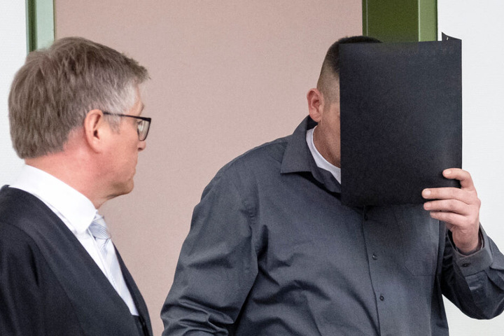 Der Angeklagte hat die Tat in München vor Gericht gestanden.