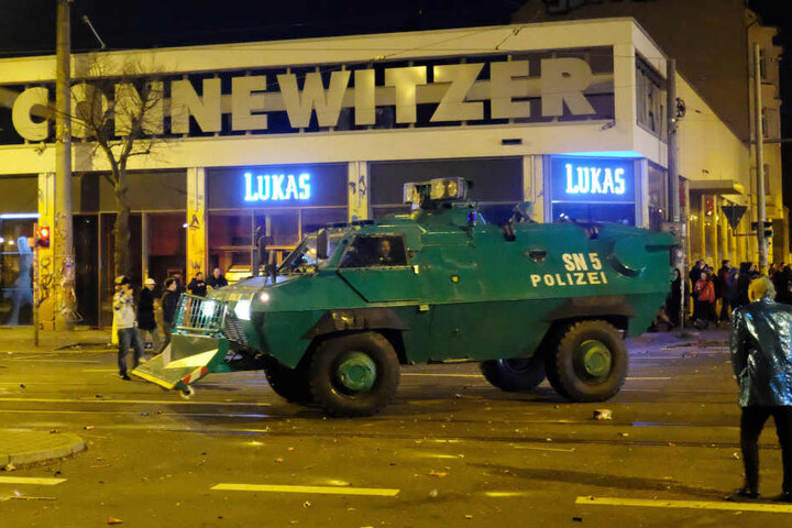 Die Polizei ging rigoros gegen die Chaoten vor.